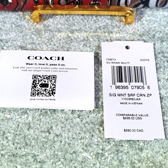 Coach X Mint + Serf Graffiti Print Larger Corner Zip Wristlet - Picture 7 of 8